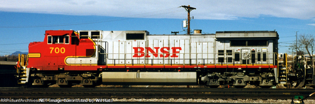 BNSF C44-9W 700